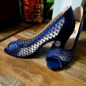 New  Navy blue hi heel shoes 9m